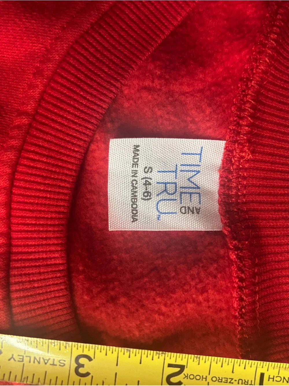 Time and Tru red crewneck sweater - small